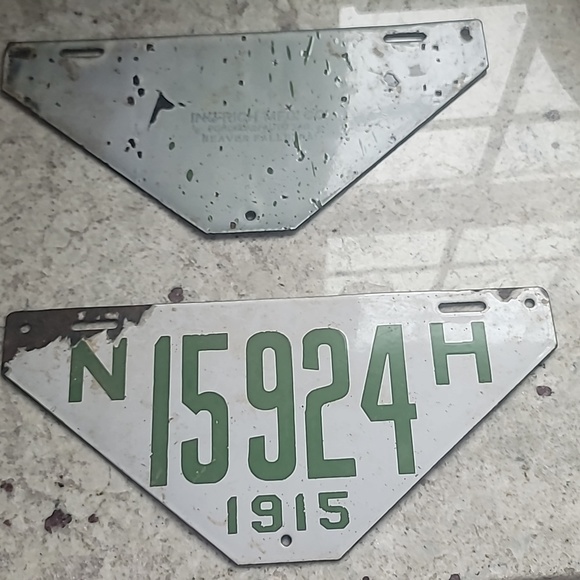 Set of 1915 License Plates Made in PA - Picture 4 of 4